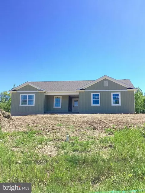 10918 Deerwood Dr, Mercersburg, PA 17236