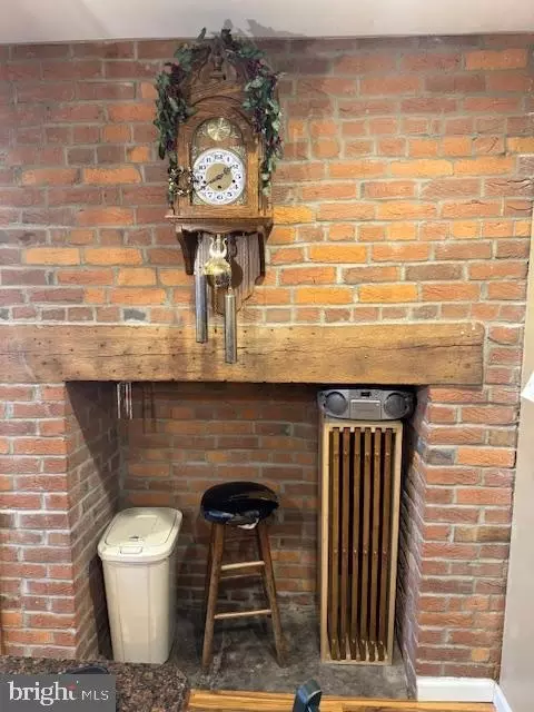 Entry Way - 18104 Stone Bridge Rd, Spring Run, PA 17262 photo 3 of 4