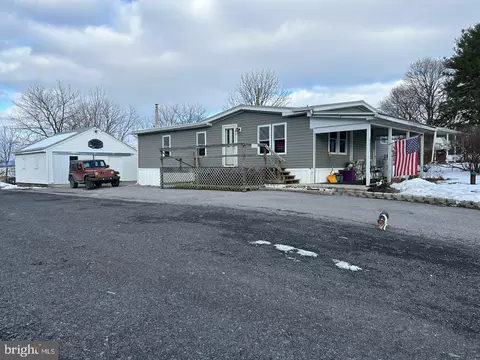 9431 Upper Strasburg Rd, Upperstrasburg, PA 17265