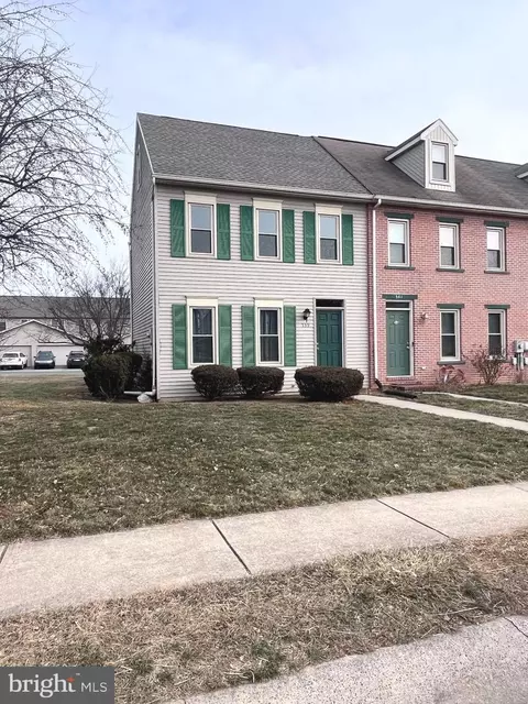 539 Bracken Dr, Chambersburg, PA 17201