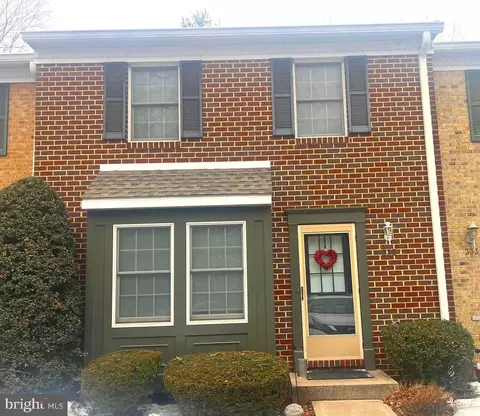 335 Valley View Dr, Waynesboro, PA 17268