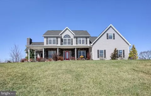 847 W King St, Waynesboro, PA 17268
