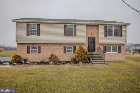 4482 Fort Mccord Rd, Chambersburg, PA 17202