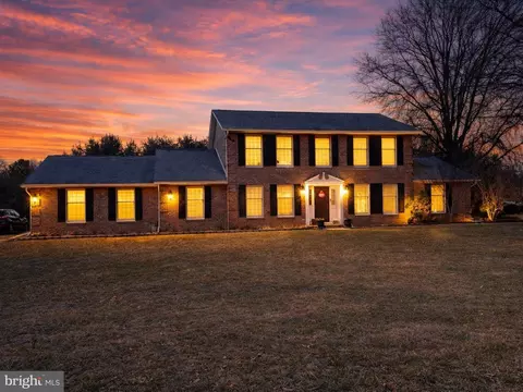 1585 Marilyn Ct, Chambersburg, PA 17202