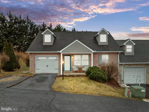 155 Ash Spring Ct, Waynesboro, PA 17268