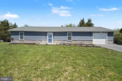 4313 Percy Ave, Chambersburg, PA 17202