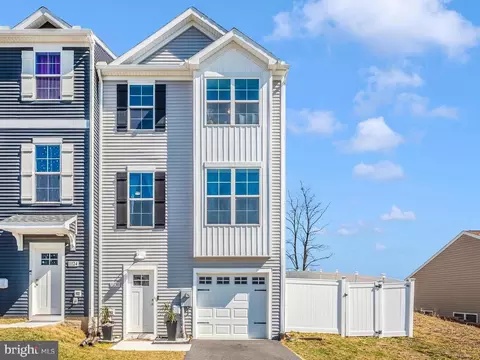 11130 Gopher Dr, Waynesboro, PA 17268