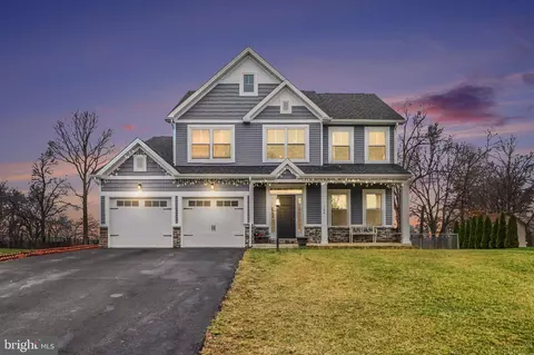 108 Apple Blossom Ct, Fayetteville, PA 17222