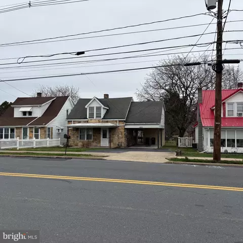 445 Stouffer Ave, Chambersburg, PA 17201