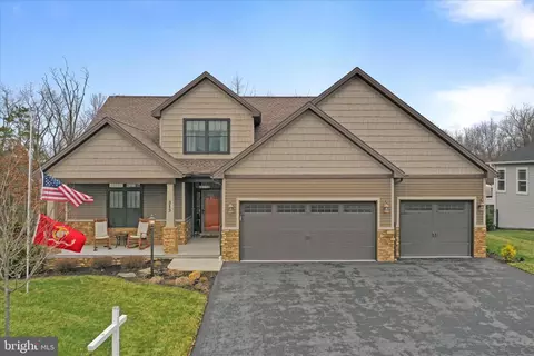 313 Toms Ln, Greencastle, PA 17225