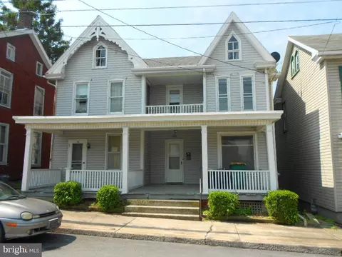 160-162 W W North St, Waynesboro, PA 17268