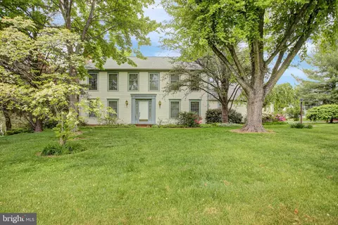 12275 Knollwood Cir, Waynesboro, PA 17268