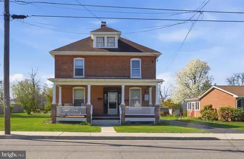 251 E Grant Street St, Greencastle, PA 17225