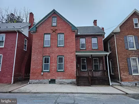 121 Harrison Ave, Waynesboro, PA 17268