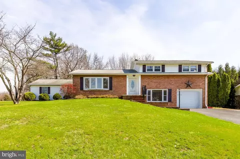 750 Frey Rd, Chambersburg, PA 17202