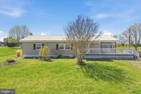 690 Williamson Rd, Greencastle, PA 17225