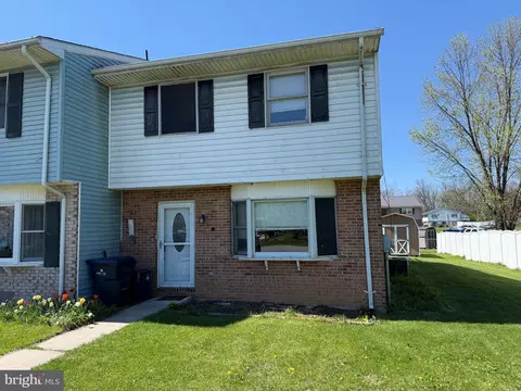 14871 Robinhood Cir, Greencastle, PA 17225
