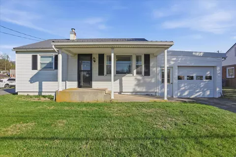 11502 Orchard Rd, Waynesboro, PA 17268