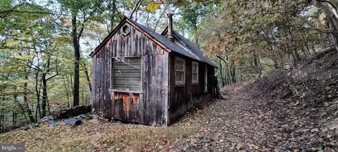 22000 Horse Valley Rd, Doylesburg, PA 17219