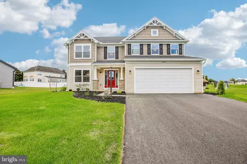 5967 Gabrielle Ln, Chambersburg, PA 17202