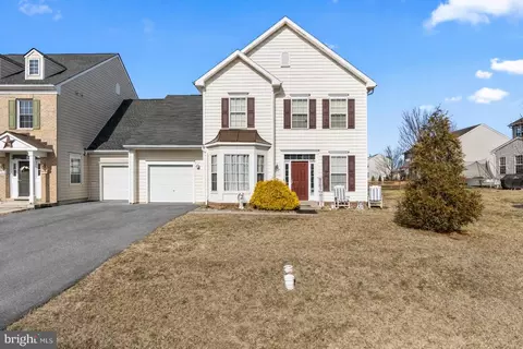3659 Rolling Hills Dr, Greencastle, PA 17225