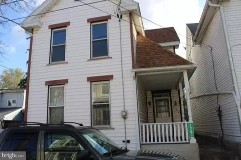 129 E Vine St, Chambersburg, PA 17201