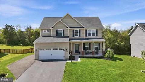 1288 Emilys Ct, Greencastle, PA 17225