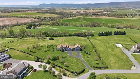 2573 Echo Springs Rd, Chambersburg, PA 17202