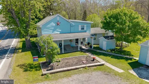 7018 Path Valley Rd, Fort Loudon, PA 17224