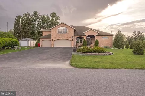536 Remington Dr, Shippensburg, PA 17257