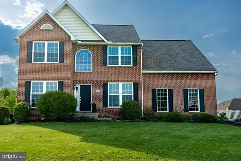 14 Celestial Ter, Greencastle, PA 17225