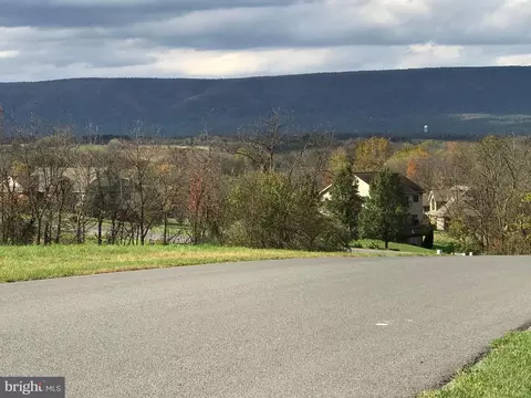 669 Devon, Chambersburg, PA 17201