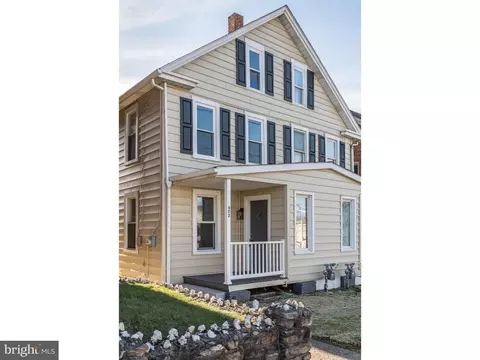 602 W Main St, Waynesboro, PA 17268