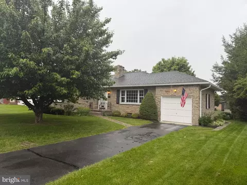 175 Orchard Cir, Greencastle, PA 17225
