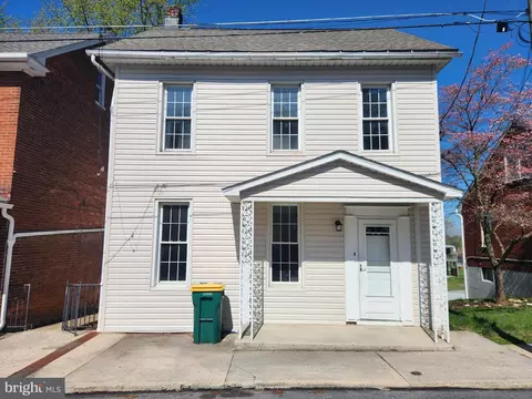 124 Harrison Ave, Waynesboro, PA 17268
