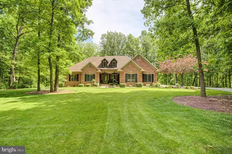 345 Lindman Dr, Chambersburg, PA 17202