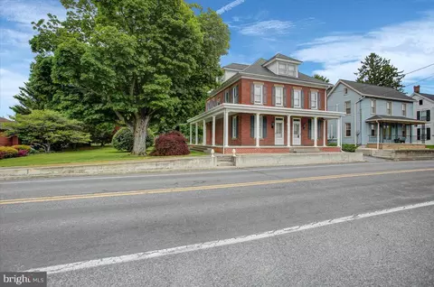 15788 Pennsylvania Ave, State Line, PA 17263