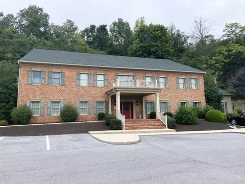 14201 Barberry Cir #101, Mercersburg, PA 17236