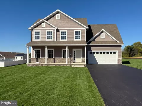 1479 Sherry Dr, Chambersburg, PA 17202