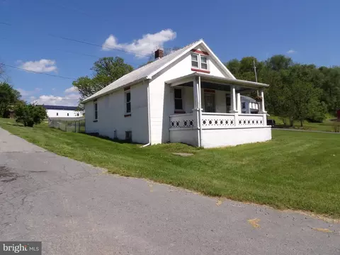 4703 Orphanage Rd, Waynesboro, PA 17268