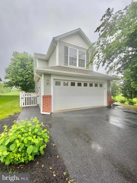 282 Eisenhower Dr #51, Chambersburg, PA 17201