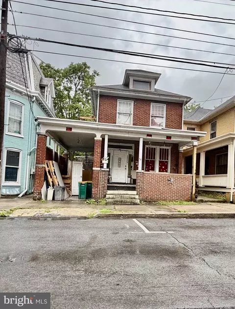 20 W Washington St, Chambersburg, PA 17201