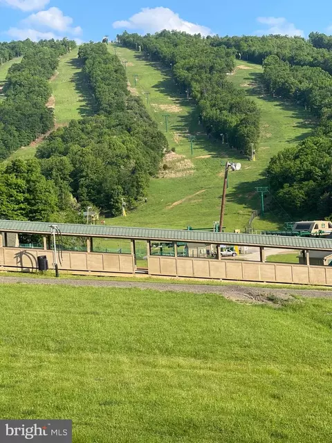 14200 Northern Lights Dr #29, Mercersburg, PA 17236