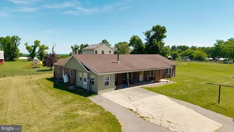 13789 Buchanan Trl W, Mercersburg, PA 17236