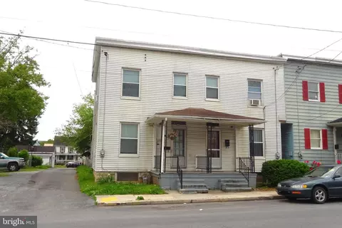 156-158 E Mckinley St, Chambersburg, PA 17201