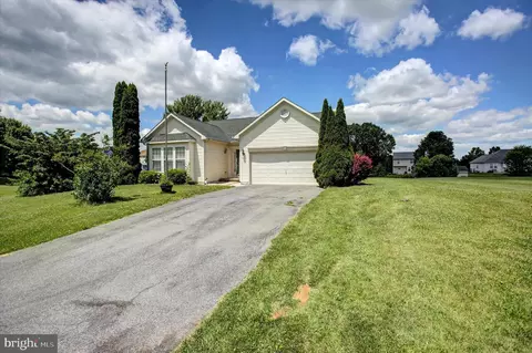 2849 Galaxy Dr #29, Chambersburg, PA 17202