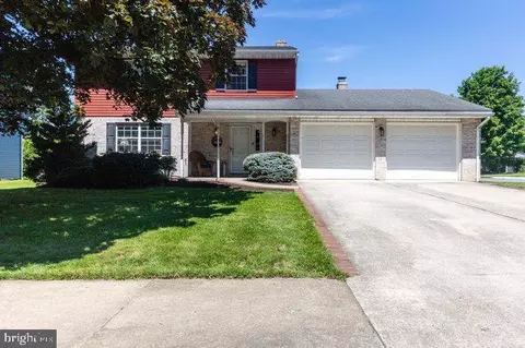 901 Cypress St, Chambersburg, PA 17201