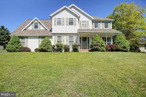 109 Pugh Dr, Shippensburg, PA 17257