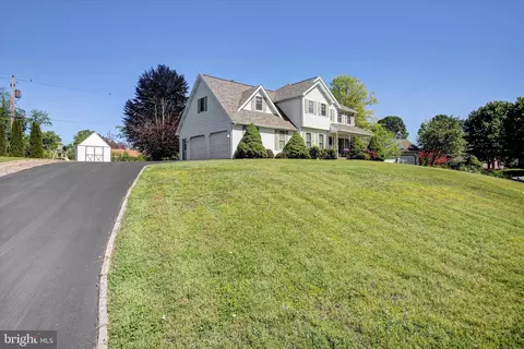 109 Pugh Dr, Shippensburg, PA 17257