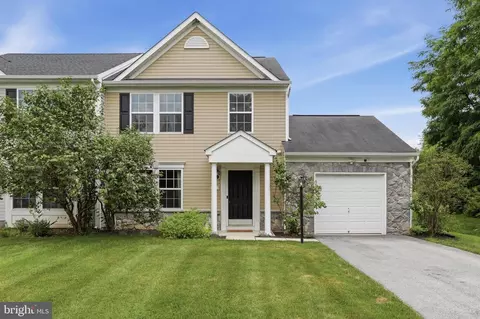 3003 Sundown Dr, Chambersburg, PA 17202